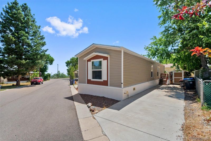 560 E St, Golden, CO 80401