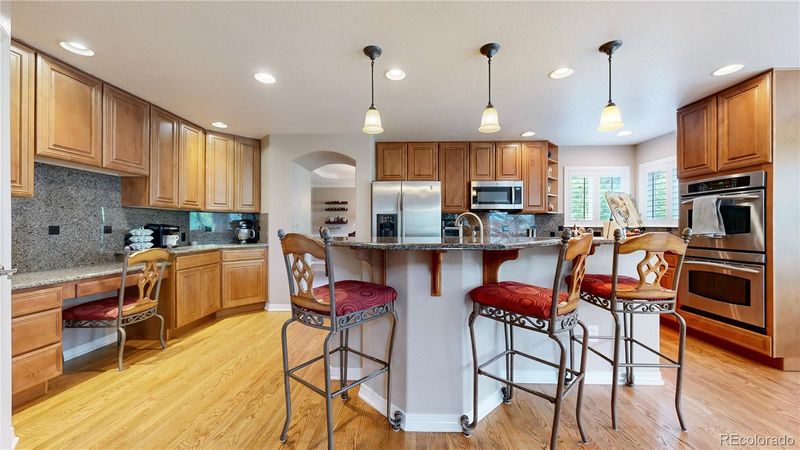 5925 Fox Hollow Dr, Broomfield, CO 80020
