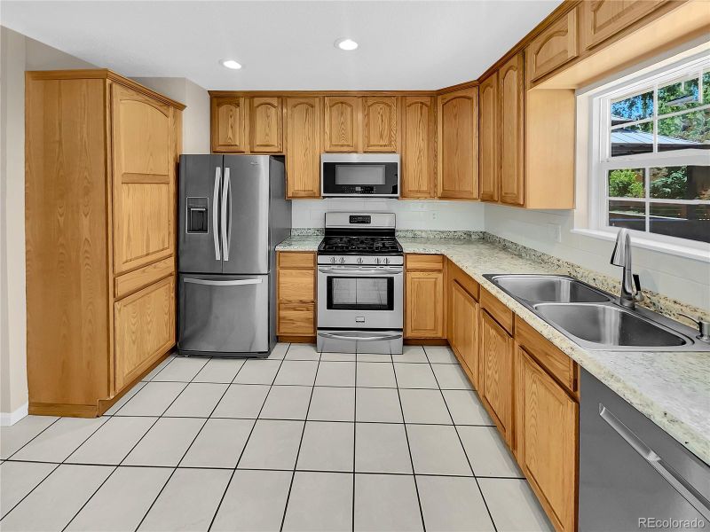 280 Logan St, Elizabeth, CO 80107