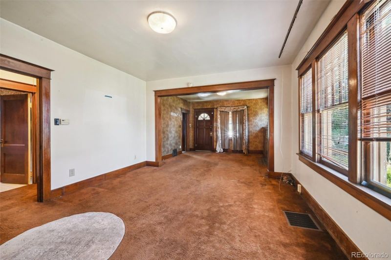 2415 Meade St, Denver, CO 80211