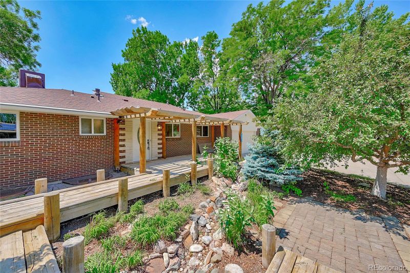 13670 W 7th Ave, Lakewood, CO 80401
