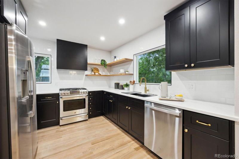 3882 Zenobia St, Denver, CO 80212