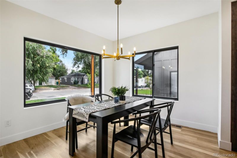 4113 S Lincoln St, Englewood, CO 80113