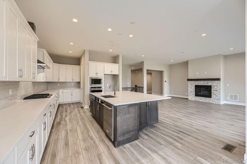 650 Coal Bank Trl, Castle Rock, CO 80104