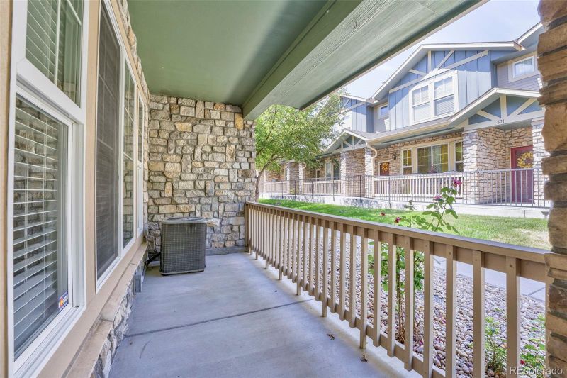 587 S Mobile Pl, Aurora, CO 80017