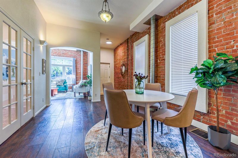 3433 N Gilpin St, Denver, CO 80205