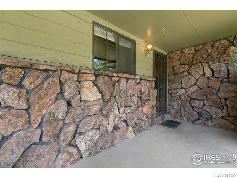 2515 Creekwood Dr, Fort Collins, CO 80525