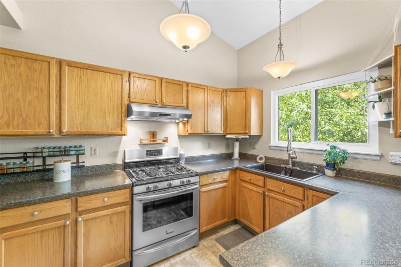 6239 Stuart St, Arvada, CO 80003