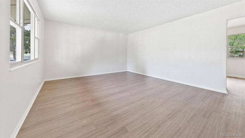 5507 Eagle St, Denver, CO 80239