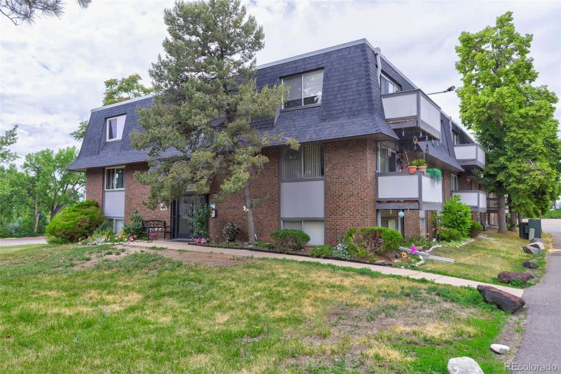 100 E Highline Cir #206, Centennial, CO 80122
