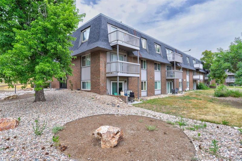 100 E Highline Cir #206, Centennial, CO 80122