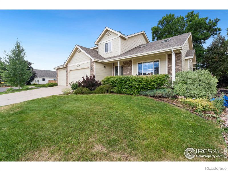 4227 Lookout Ln, Fort Collins, CO 80526