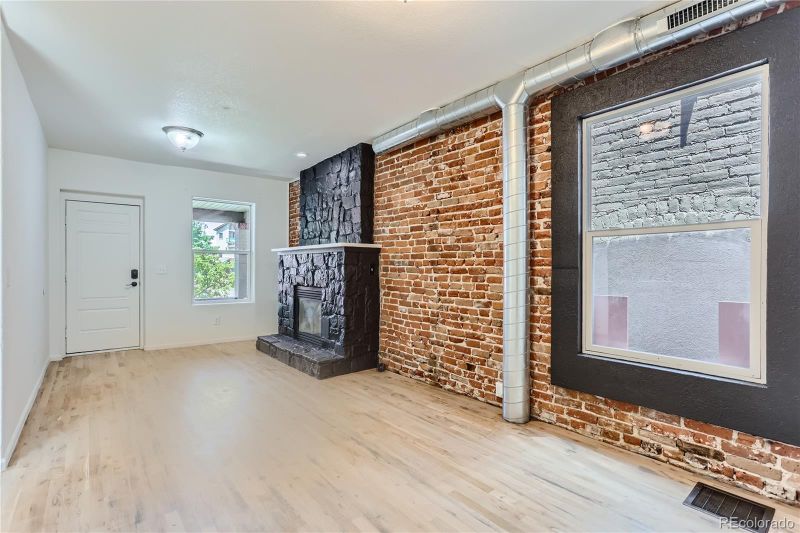 2750 N Downing St, Denver, CO 80205