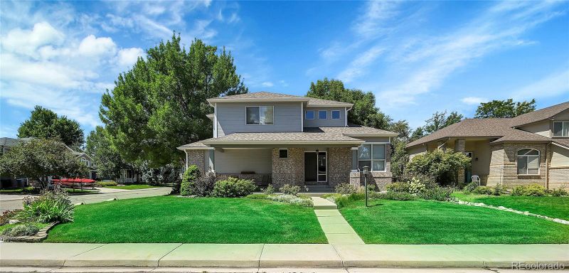 2327 Creekside Dr, Longmont, CO 80504