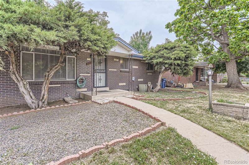 1200 S Irving St, Denver, CO 80219