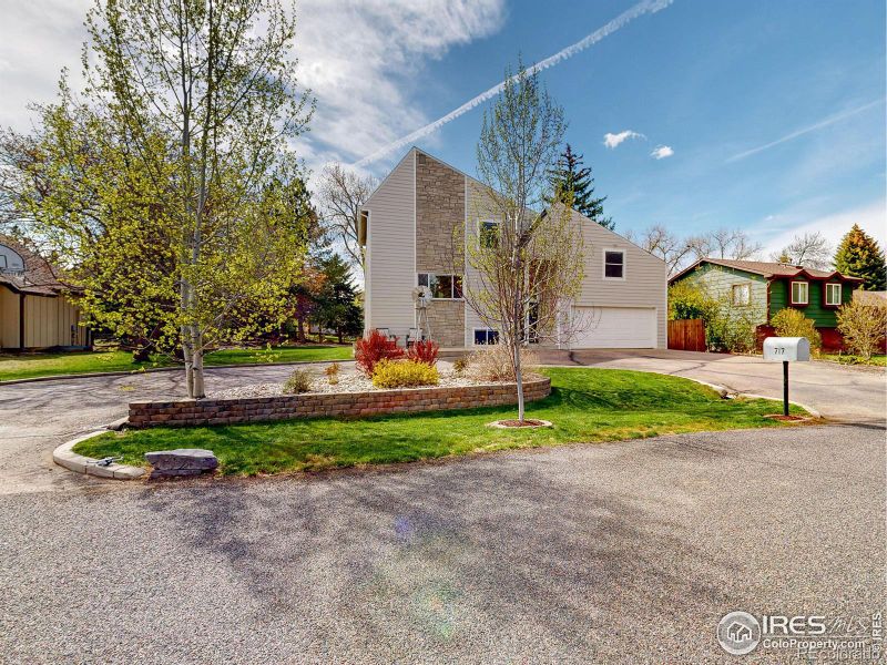 717 E Ridgecrest Rd, Fort Collins, CO 80524