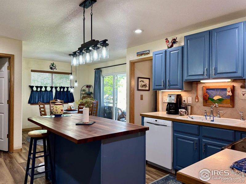 1382 Ridge Ct, Eaton, CO 80615