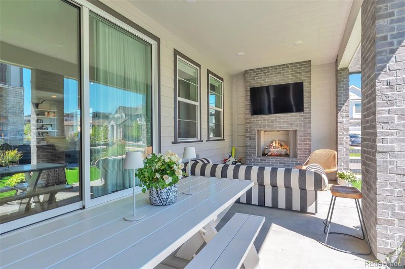 6468 Stable View St, Castle Pines, CO 80108