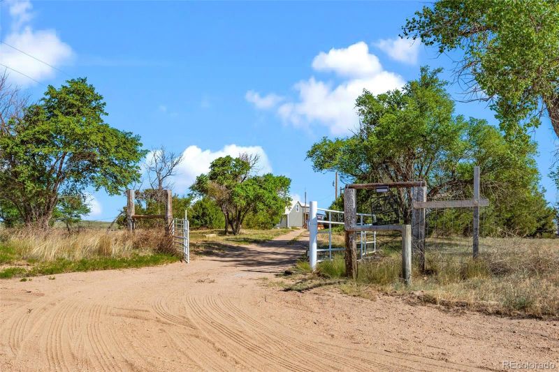 29808 County Road Ii, Snyder, CO 80750