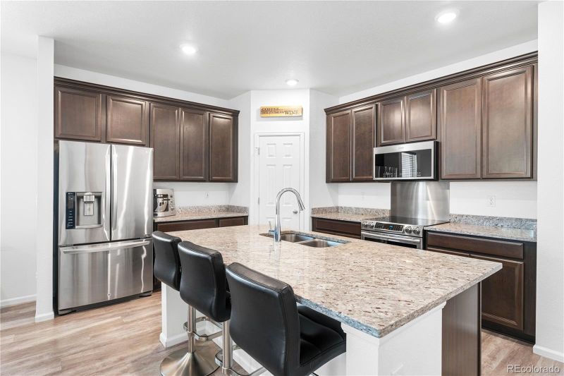 419 S Olathe St, Aurora, CO 80017