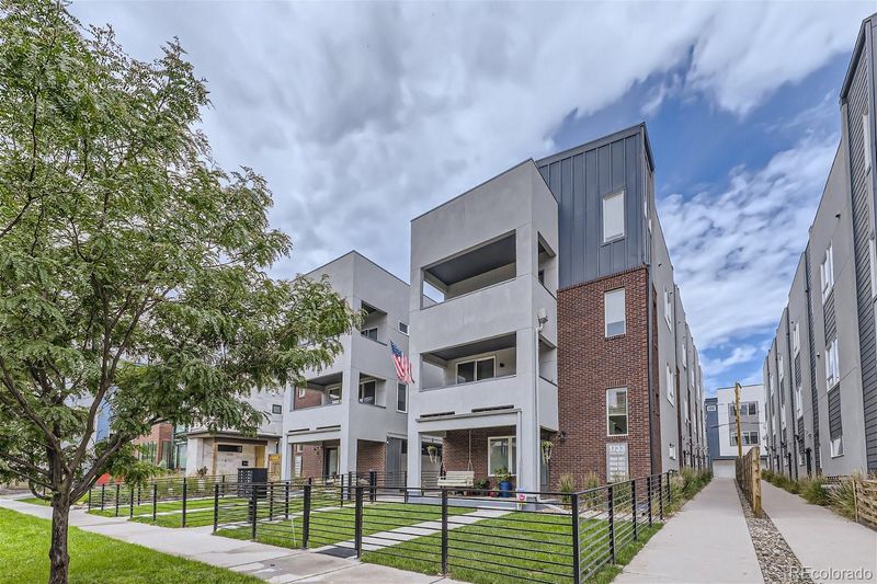 1733 Irving St #104, Denver, CO 80204