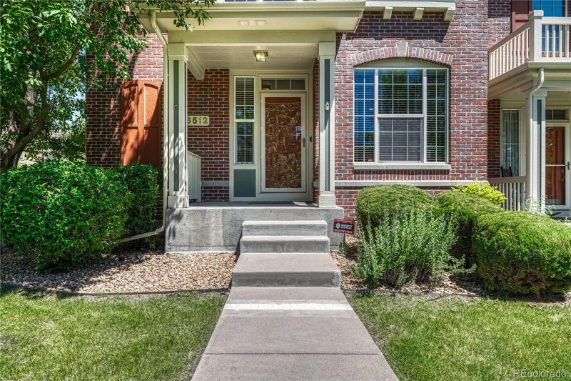 8512 Ellis St, Arvada, CO 80005