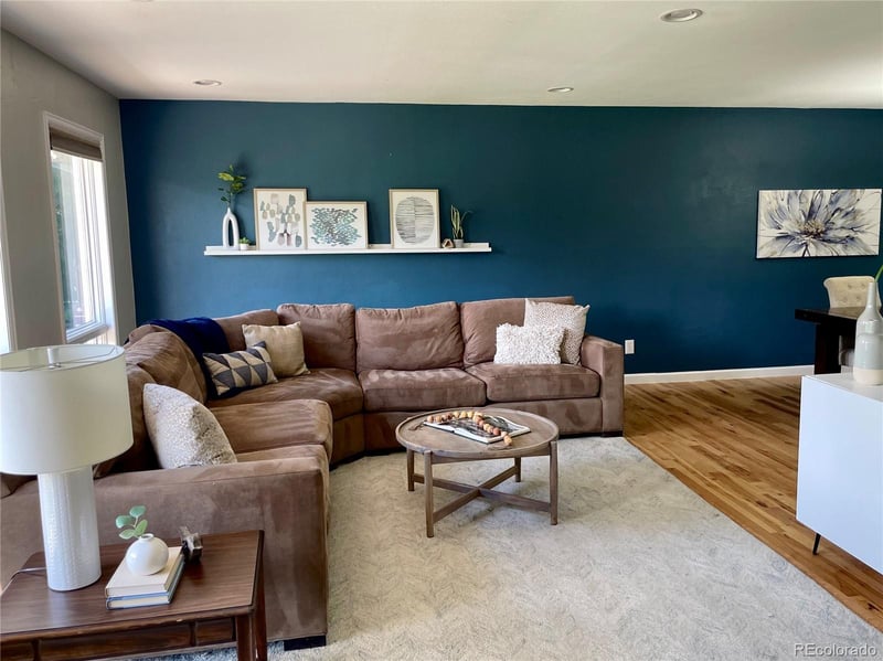 939 S Geneva St, Aurora, CO 80247