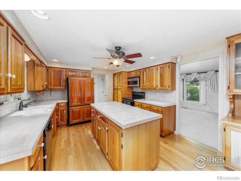 3404 Bent Dr, Loveland, CO 80538
