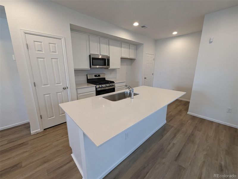 8807 Snake River St, Littleton, CO 80125