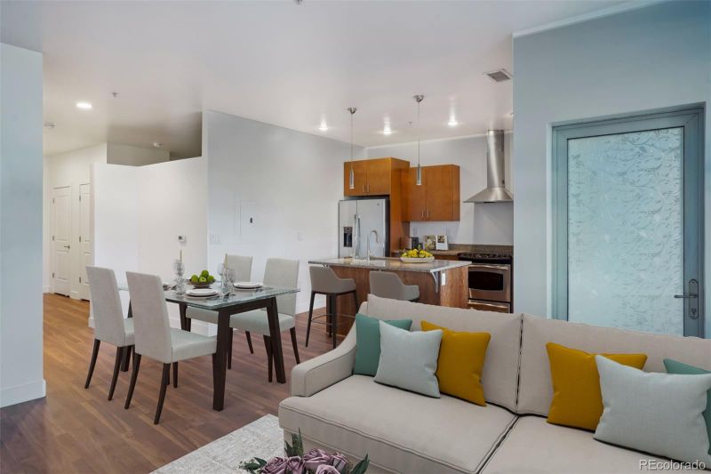 2958 Syracuse St #106, Denver, CO 80238