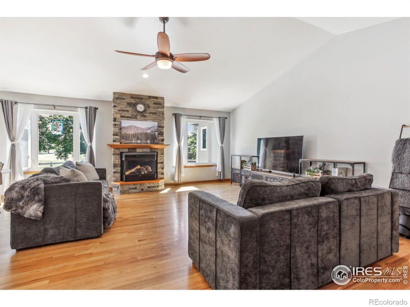 516 Hawthorn Cir, Frederick, CO 80530