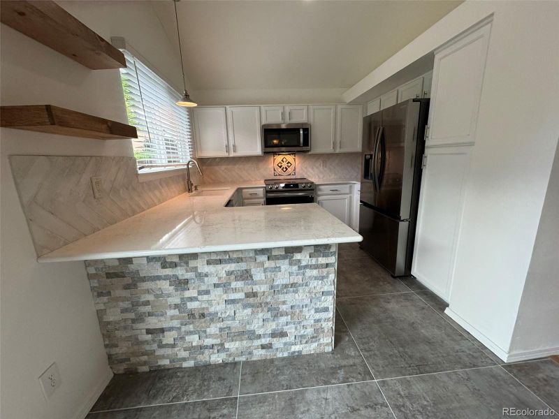 891 Thames St, Highlands Ranch, CO 80126