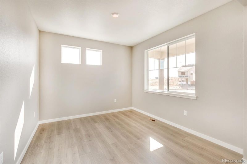 8551 E 134th Ave, Thornton, CO 80602