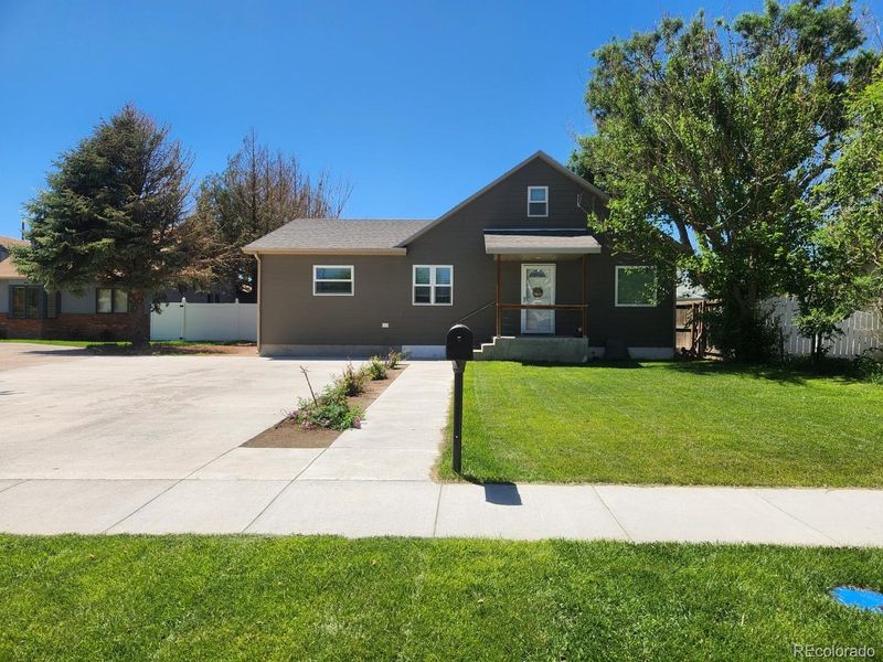 316 N Main St, Yuma, CO 80759