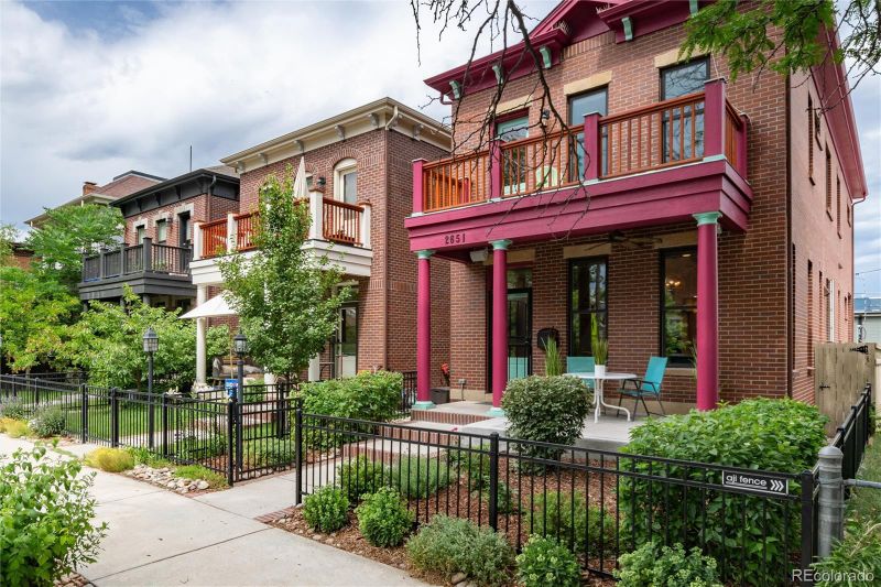 2651 Curtis St, Denver, CO 80205