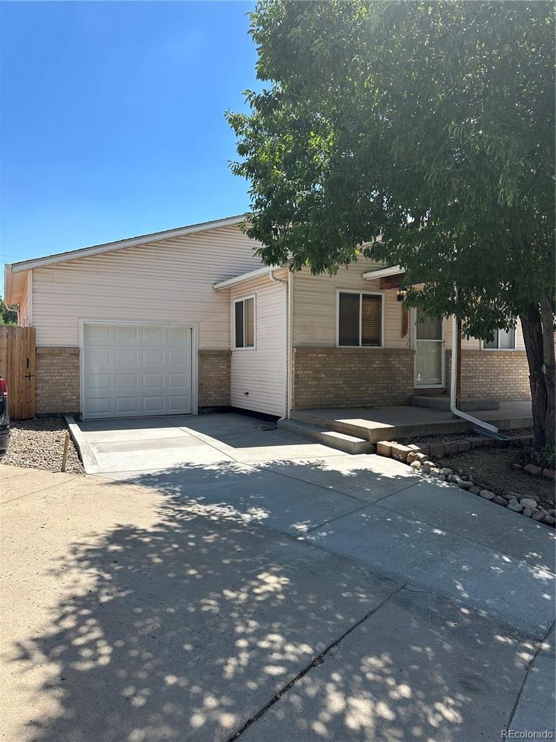 2625 Hoyt Dr, Thornton, CO 80229