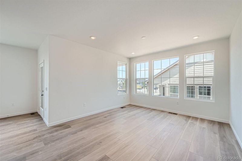 5151 N Quemoy Ct, Aurora, CO 80019