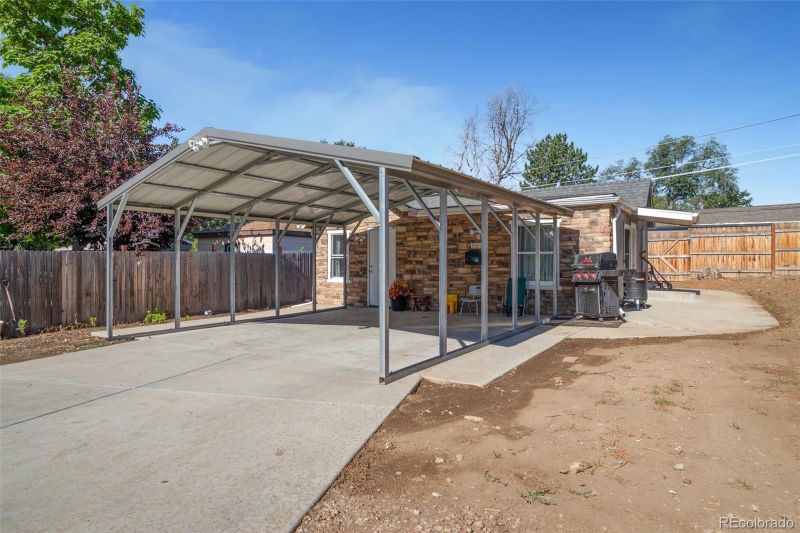 1069 S Newton, Denver, CO 80219