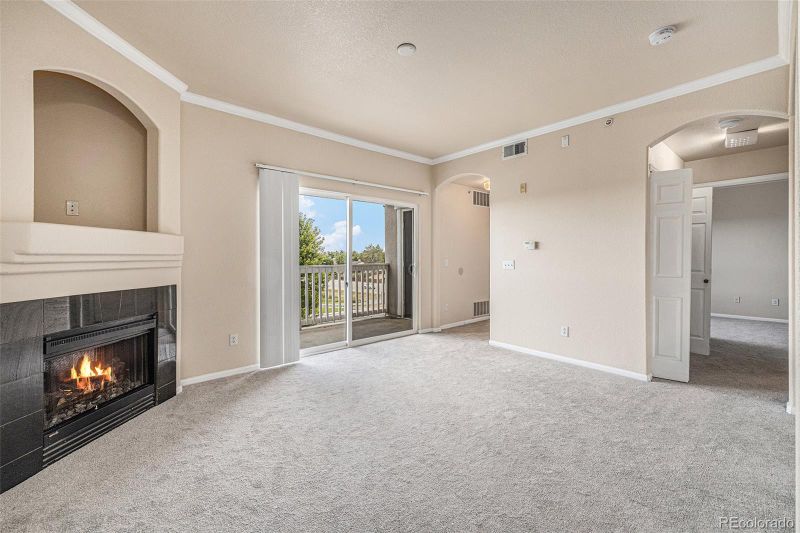 1801 S Dunkirk St #303, Aurora, CO 80017