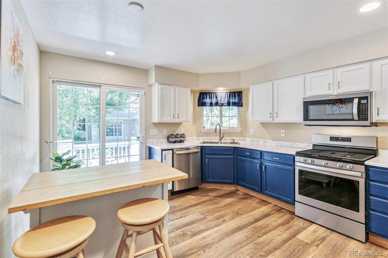 4033 E Geddes Cir, Centennial, CO 80122