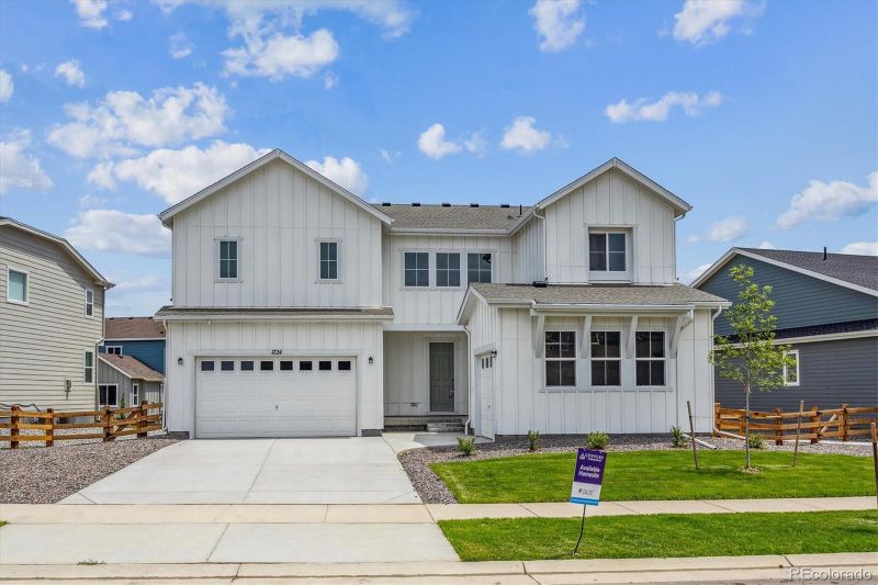 1724 Marlowe Cir E, Erie, CO 80516