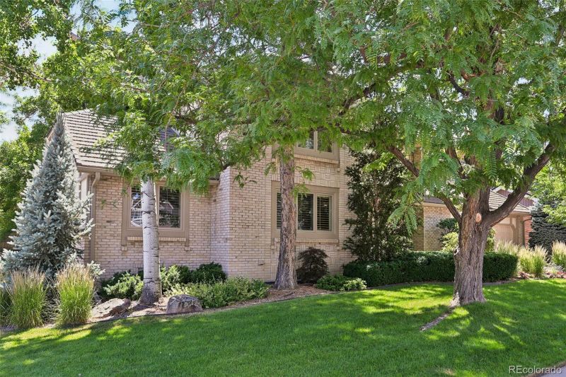 9532 E Lake Cir, Greenwood Village, CO 80111