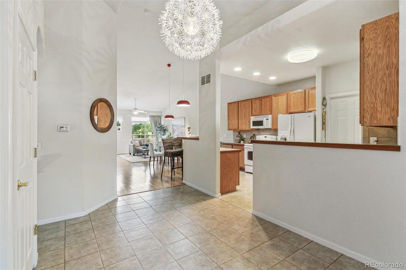 6577 S Reed Way #B, Littleton, CO 80123