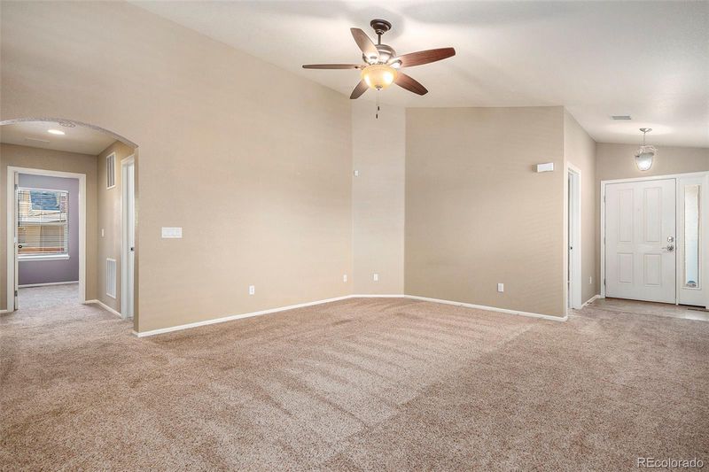 148 N Irvington St, Aurora, CO 80018