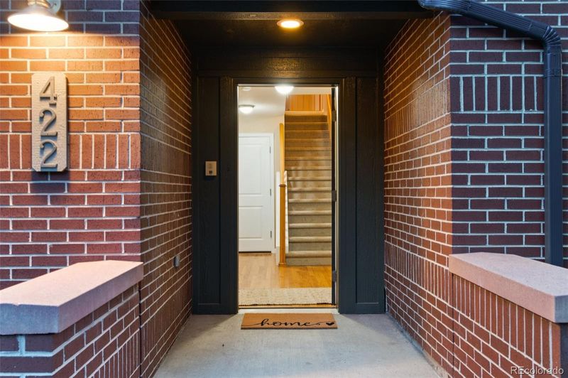 422 S Reed Ct, Lakewood, CO 80226