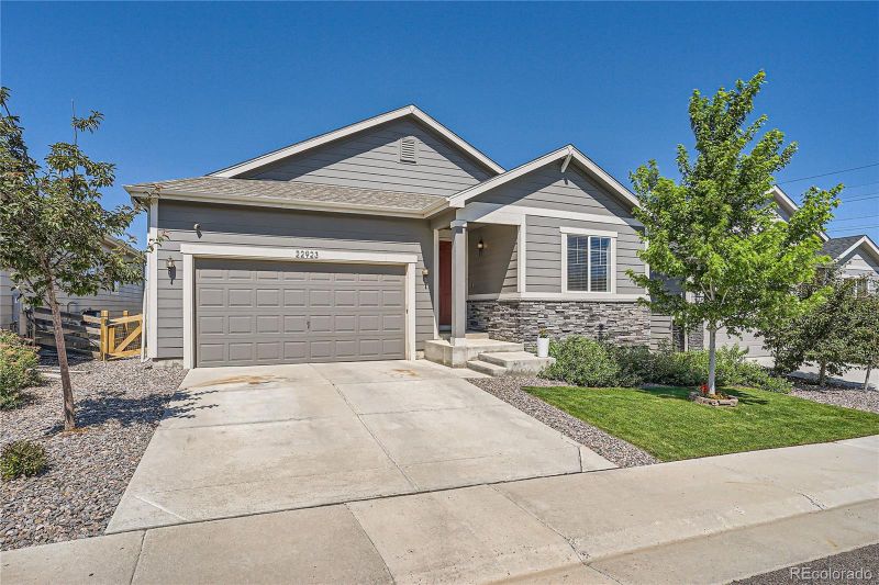 22923 E Union Cir, Aurora, CO 80015