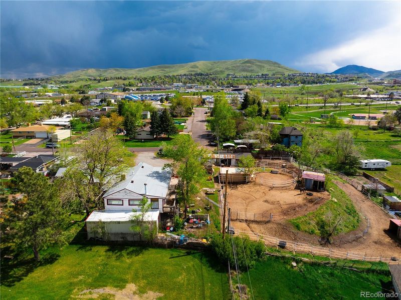 15905 W 8th Pl, Golden, CO 80401
