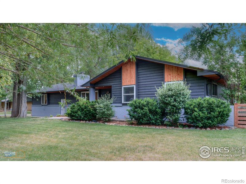 5624 Pioneer Rd, Boulder, CO 80301