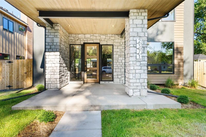 2371 S Franklin St, Denver, CO 80210