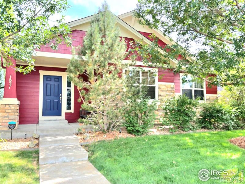 1821 White Feather Dr, Longmont, CO 80504